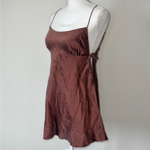 Vintage Y2K Victoria’s Secret Silk Slip - Picture 1 of 5